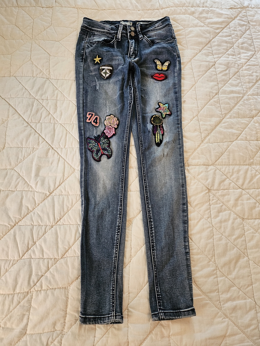 Indigo Rein Ankle Two Button Patched Distressed Jeans -Size 5 - Picture 1 of 10